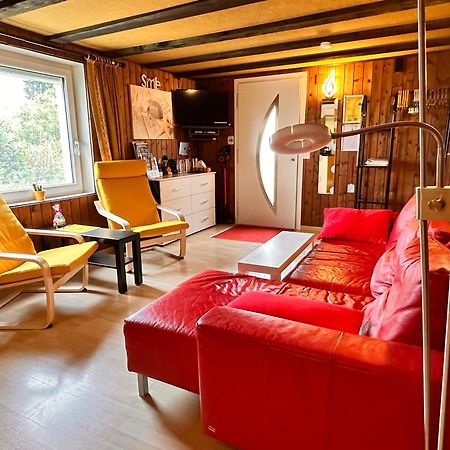 Bijouswiss " Yellow House" Oberterzen Exterior foto